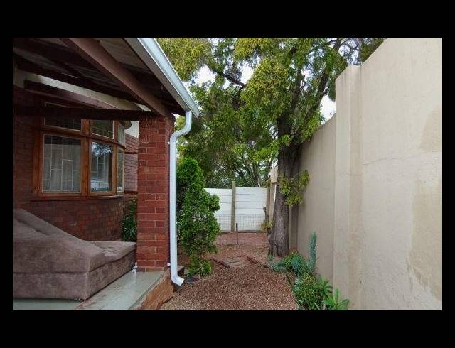 3 BEDROOM HOUSE FOR SALE IN KENSINGTON